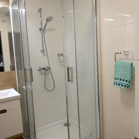 Kapitalny Przy Porcie W Kolobrzegu Z Rowerownia I Placem Zabaw